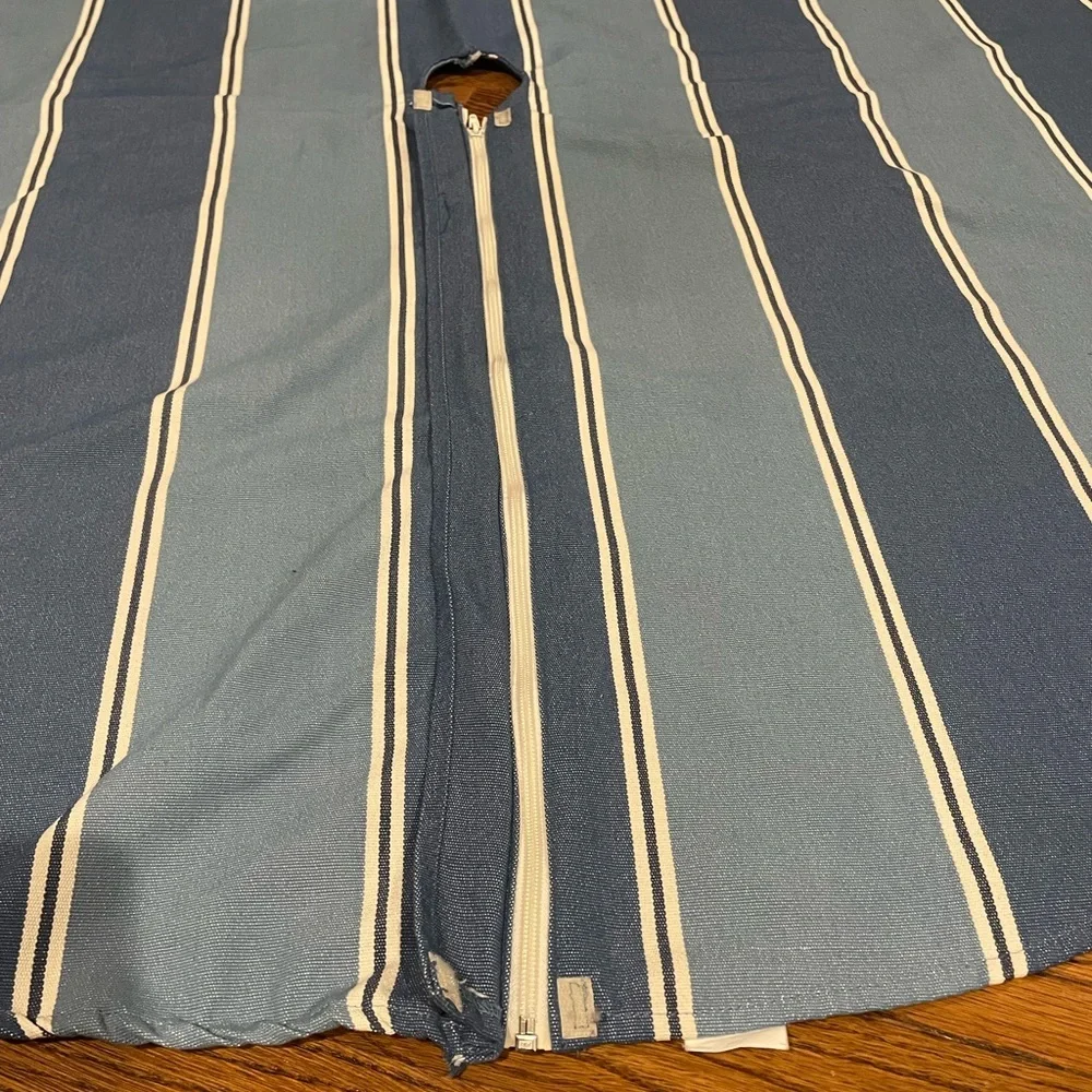 Pottery Barn Awning Stripe Outdoor Umbrella Round Tablecloth Blue 55